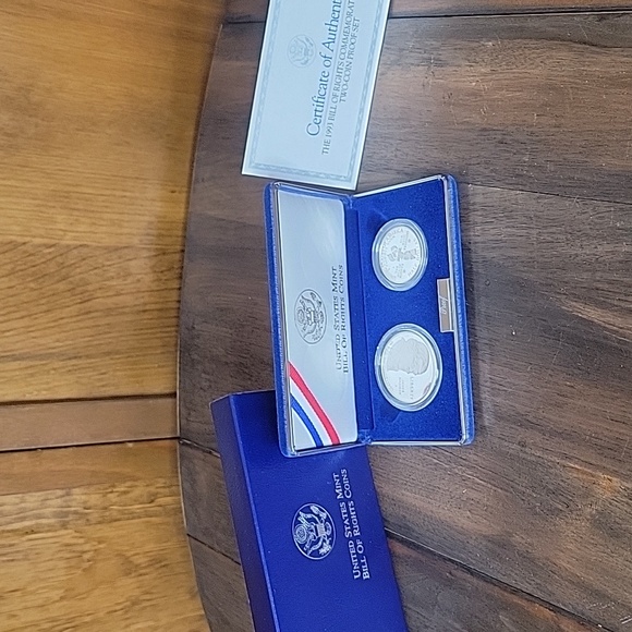 United States Mint Bill Of Rights Two Proof Collectible Coin Set 1993